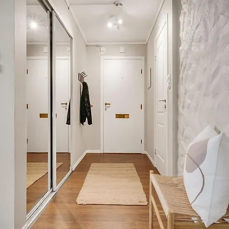 Apartment - Midt I Sentrum!